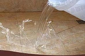 哈尔滨市漏水维修 免砸砖防水材料该如何施工